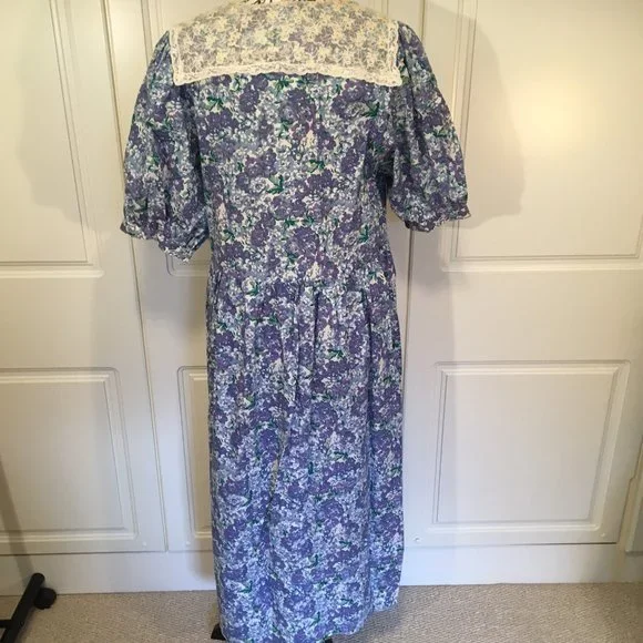 SOLD LAURA ASHLEY floral 100% cotton dress with lace collar vintage charm! - Picture 6 of 10